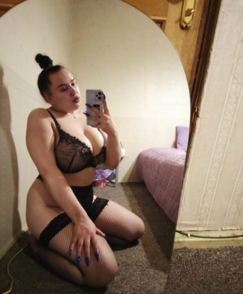 Горячая штучка ищет щедрого мужчину для ярких и запоминающихся встреч. Умею быть страстной и нежной одновременно. Готова подарить тебе незабываемые моменты. Жду звонка! 3739, 22 года